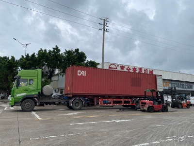 Expediere sincronă transfrontalieră și internă: liniile de producție avansate de bandă de margine sunt livrate în Spania și Guangdong